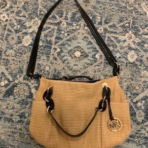 Michael Kors Pocket Book